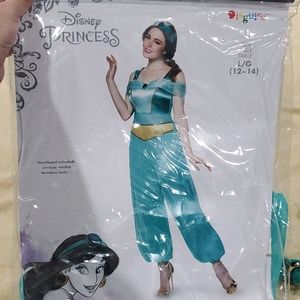 Jasmine costume
